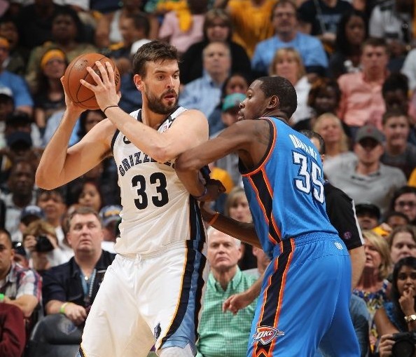 球员和裁判 球员和裁判