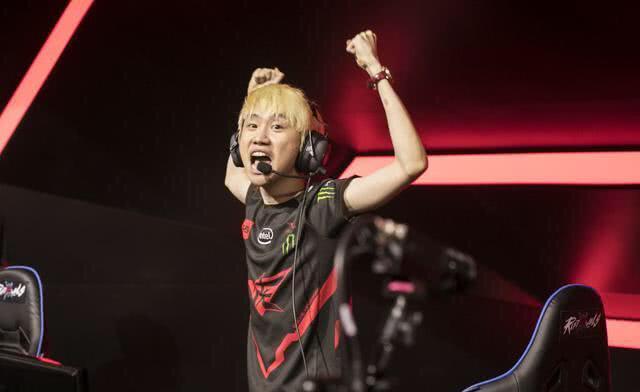 运动员的职 运动员的职